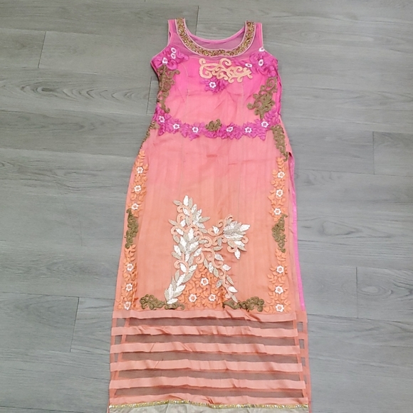 Awesome colors for straight cut dress